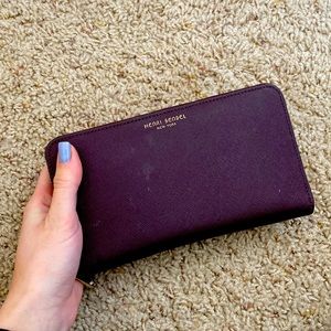 Henri Bendel wallet